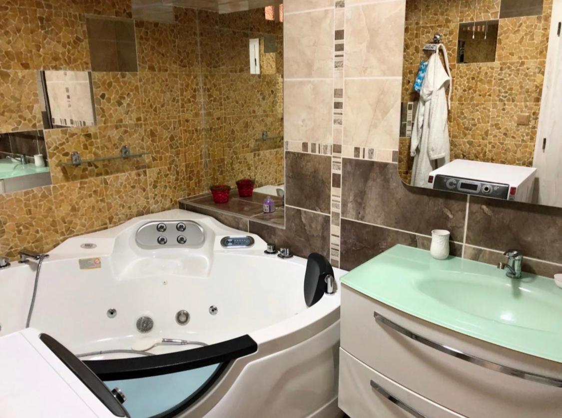 Bella Casa Apartments Făgăraş Екстериор снимка